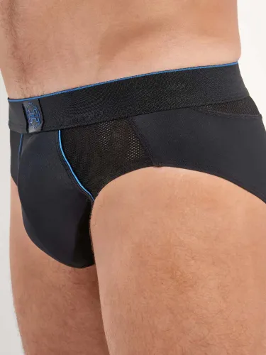 Mini Briefs - Sports Lab 7