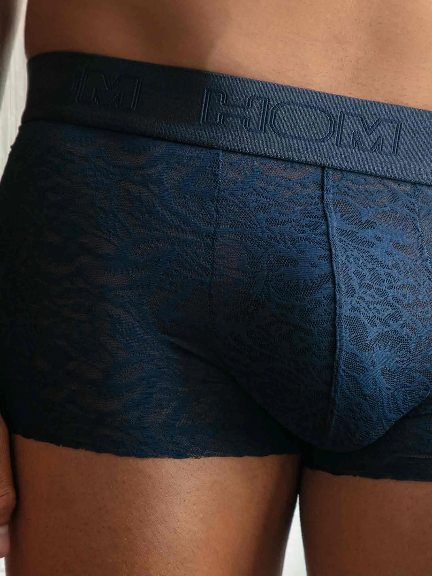 Trunk - Free Cut Lace 6