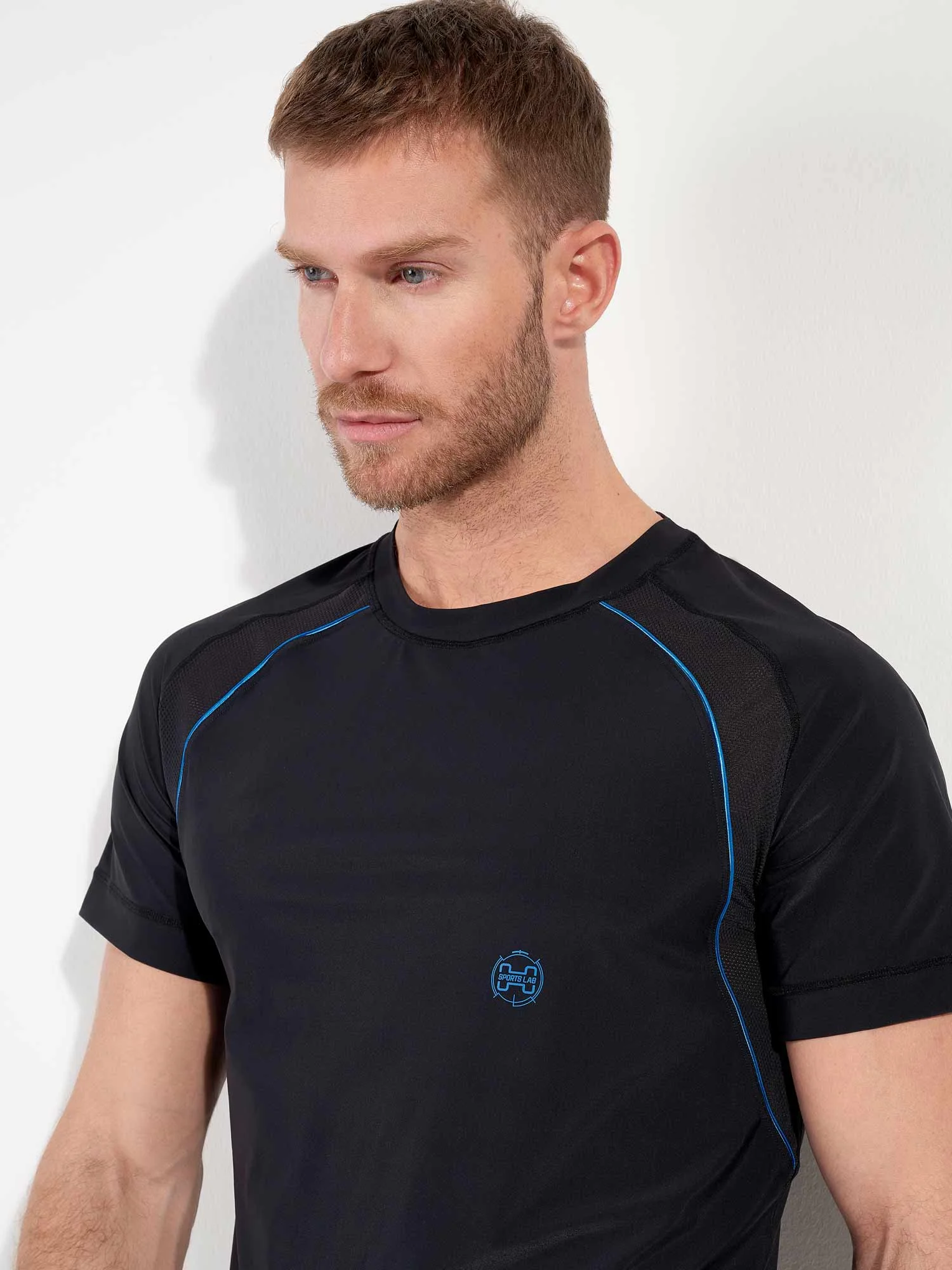 Shirt - Crew Neck - Sports Lab 4