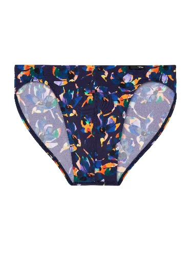 P004