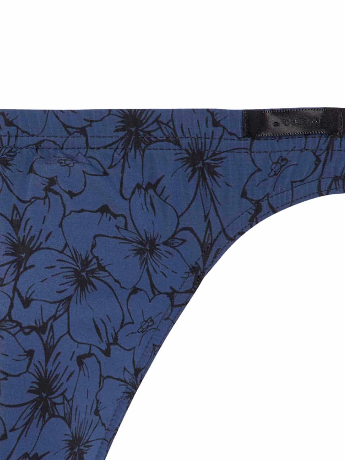 G-String - Nassau 4